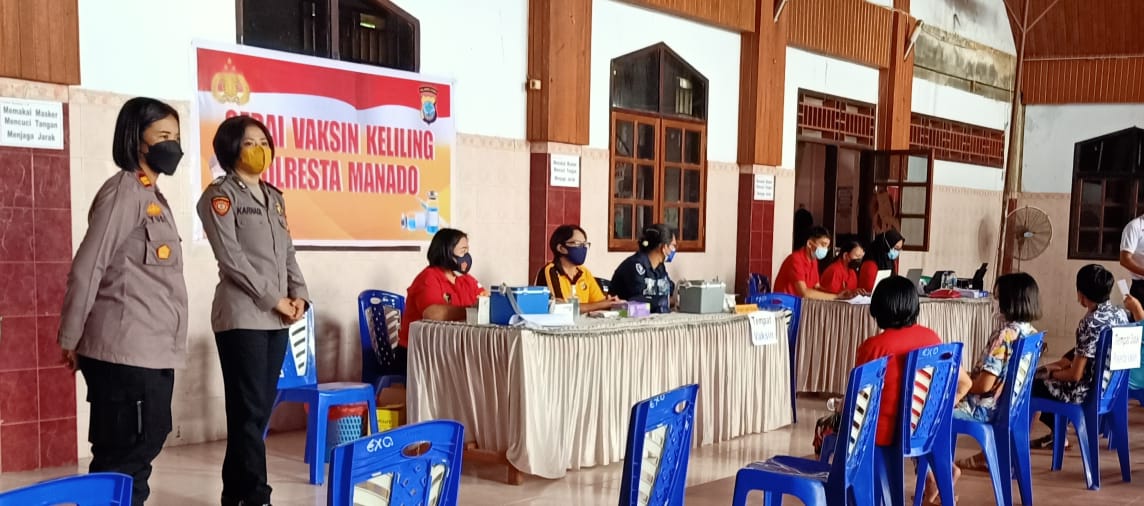 Polresta Manado Sukses Laksanakan Gerai Vaksin di Gereja GMIM Eksodus Paniki II