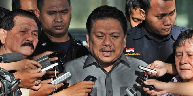 KPK Periksa Olly Dondokambey 3,5 Jam